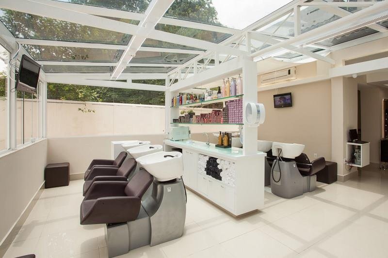 Lavatórios Salão de Beleza com Iluminação natural